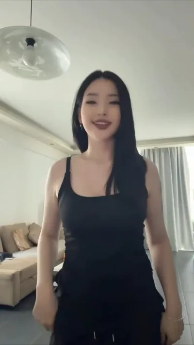 Трендовый танец